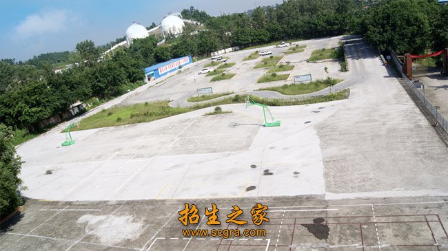 訓(xùn)練場(chǎng)地