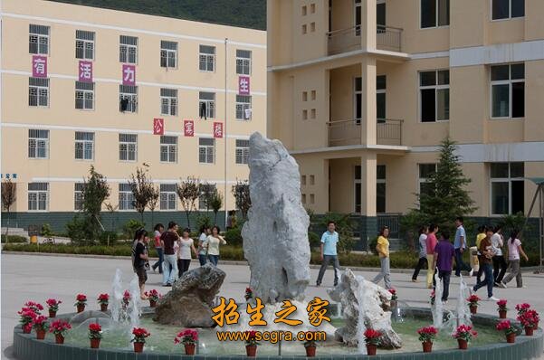 校園風(fēng)光