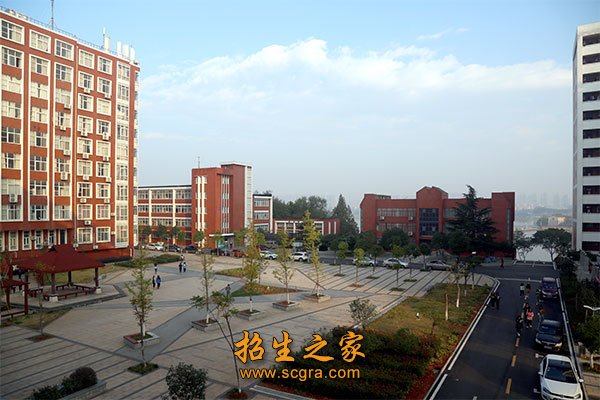 恩施職業(yè)技術(shù)學(xué)院