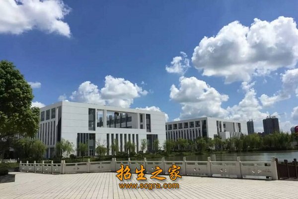 江蘇省南通市中等專業(yè)學校