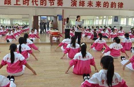 重慶幼師大專學(xué)校學(xué)前教育專業(yè)好不好擇業(yè)