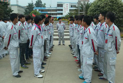 貴陽(yáng)汽修職業(yè)學(xué)校各專(zhuān)業(yè)學(xué)費(fèi)是多少