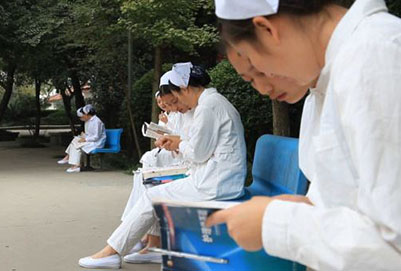 重慶護理學校2020年哪些專業(yè)工資高