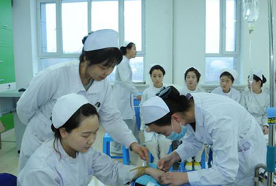 重慶衛(wèi)校中專三年制護(hù)理專業(yè)介紹