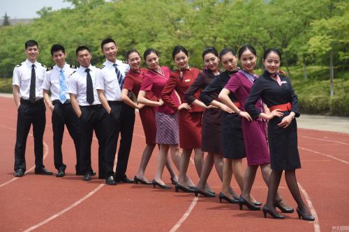 成都空中乘務專業(yè)讀幾年,成都航空職業(yè)技術學院