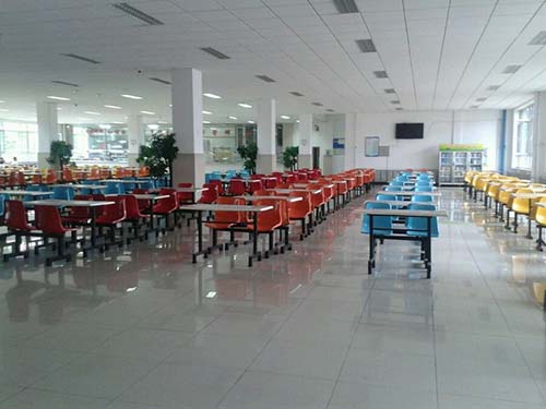 攀枝花建筑高級技工學校食堂環(huán)境