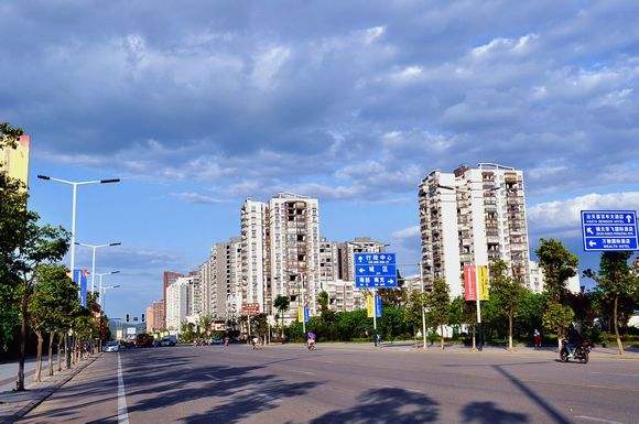 四川省閬中東南航空職業(yè)學(xué)校怎么樣