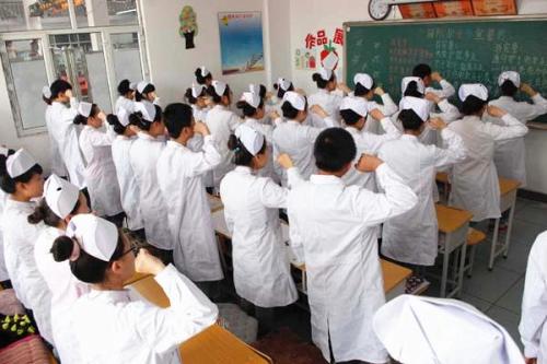 成都到哪里讀醫(yī)學(xué)檢驗(yàn)專業(yè)好