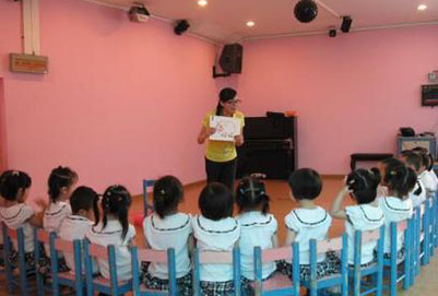 成都市幼師學校幼師畢業(yè)工資多少