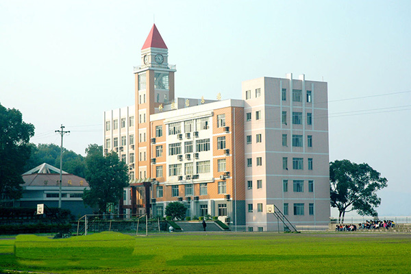 重慶航天職業(yè)技術(shù)學(xué)院五年制大專2023年各專業(yè)學(xué)費好多