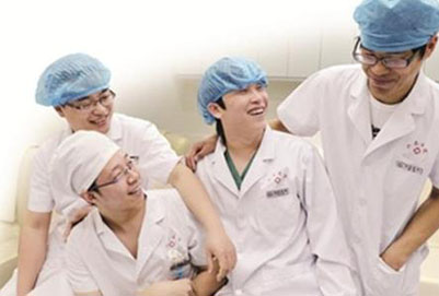 重慶衛(wèi)生學(xué)校分析：男護(hù)士為何如此吃香？