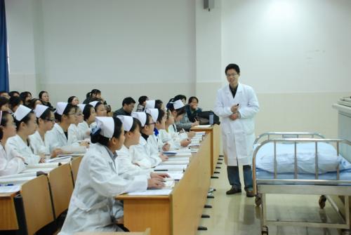 貴陽哪些大學有護理專業(yè)比較好？院校推薦