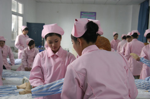 貴陽衛(wèi)生學(xué)校什么專業(yè)的工作比較穩(wěn)定？