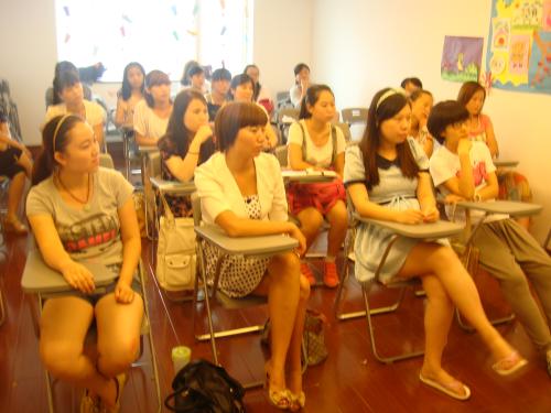 重慶男性讀幼師專業(yè)對(duì)于以后的發(fā)展好不好