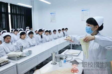 成都市護理專業(yè)的學校