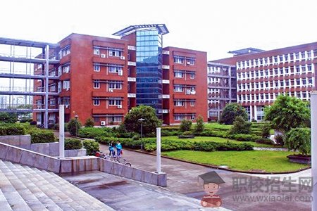 四川省廣元工貿(mào)學(xué)校好不好？
