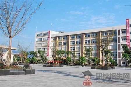四川城市技師學院的校園環(huán)境好不好？