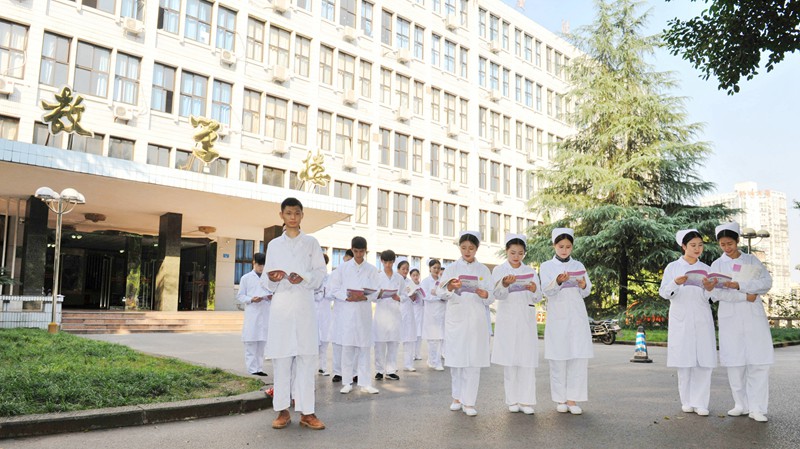 重慶十陵衛(wèi)校口腔醫(yī)學專業(yè)介紹