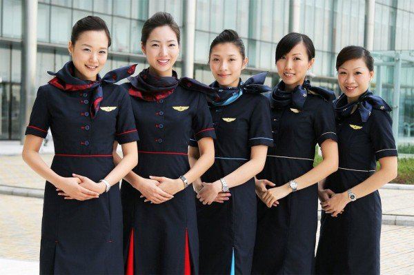 想了解四川航空學(xué)校2019年的收費(fèi)情況？
