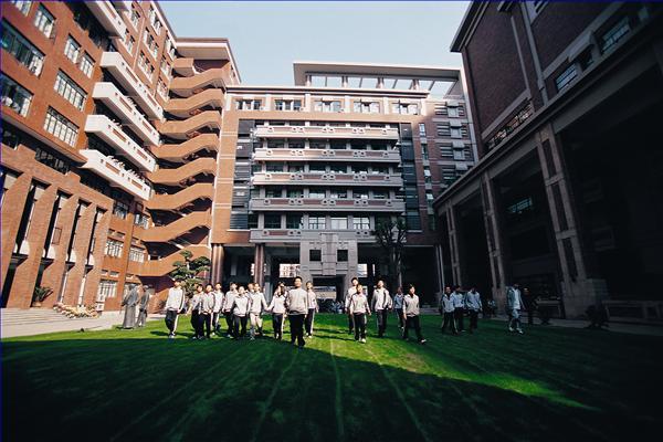 2019年四川紅十字衛(wèi)生學校招生要求、招生簡章