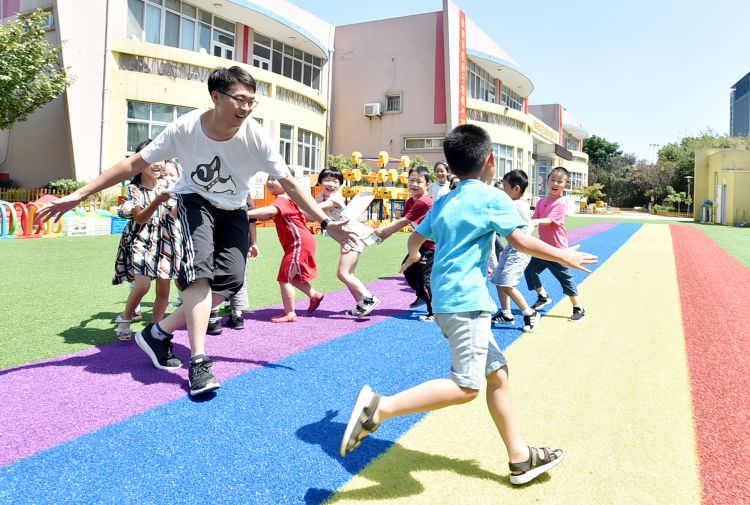 了解成都幼師學(xué)校的特色？